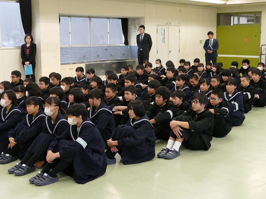 全体集会 三重県立神戸高等学校 -